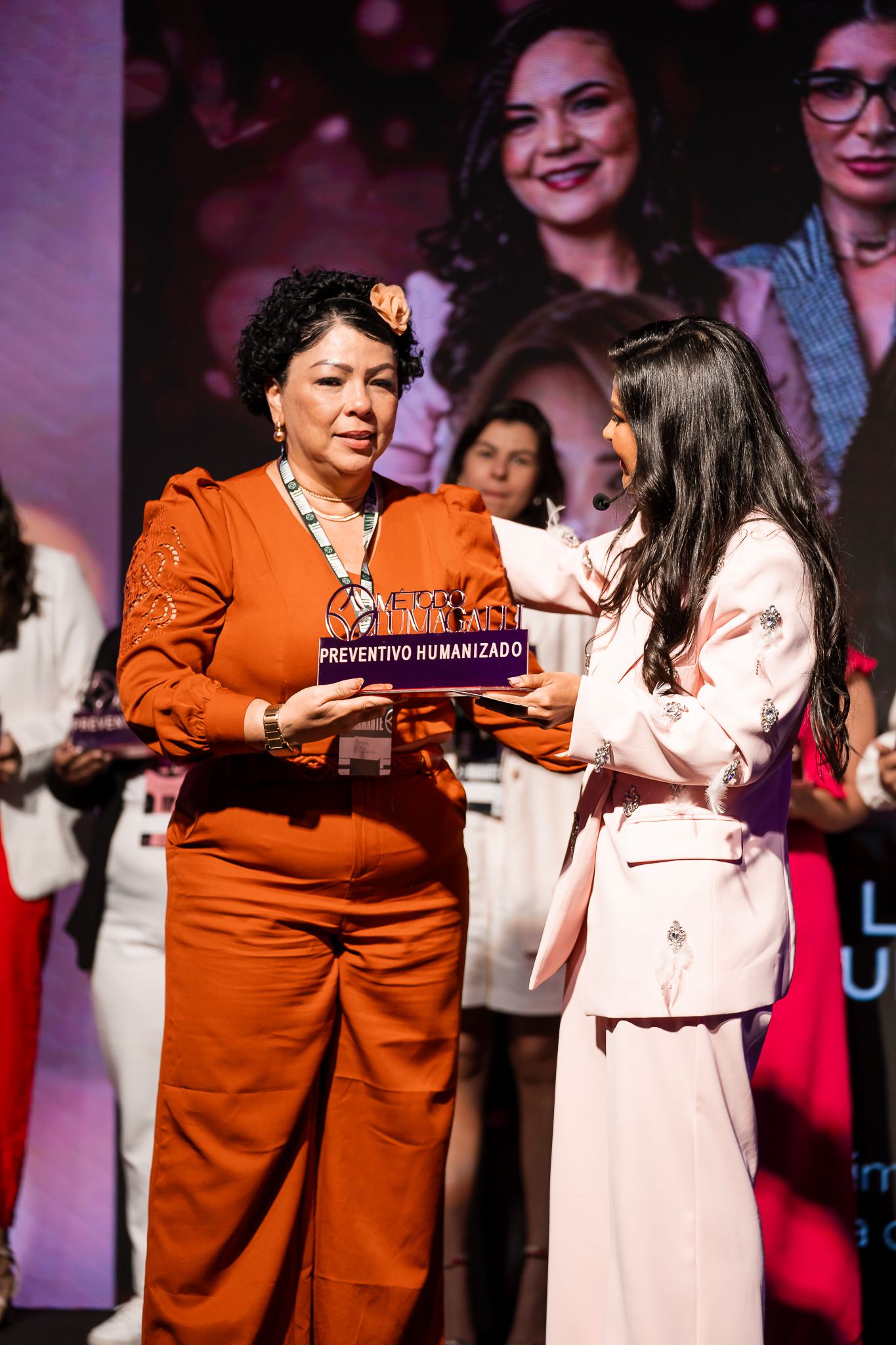 Entrega de certificado no evento